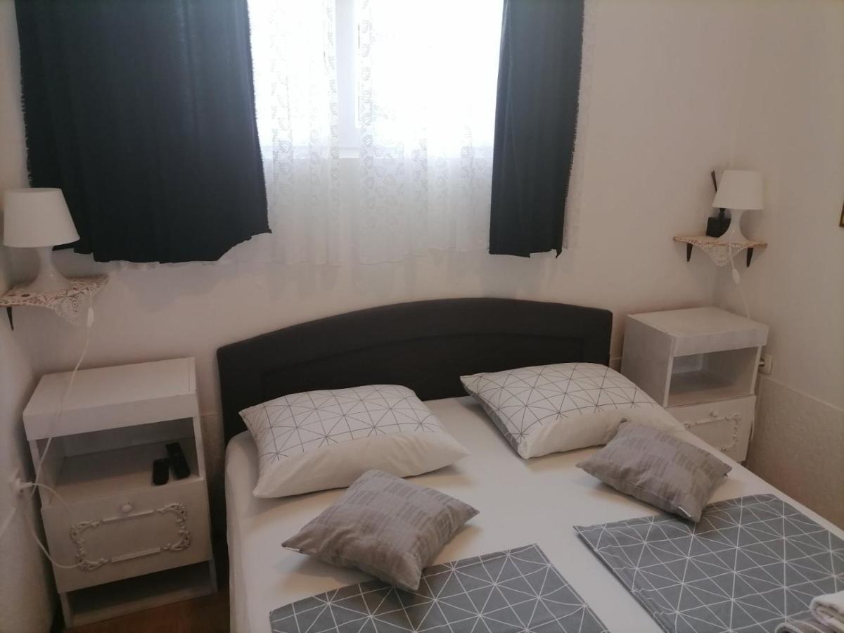 Rooms Mara Skradin Exteriér fotografie